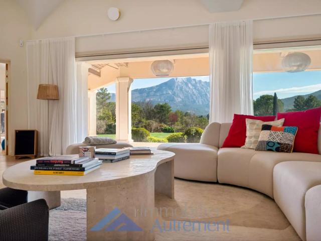 Rental property Aix en Provence, 7 rooms, 5 bedrooms, 430 m², €15,000 / Month Fees included