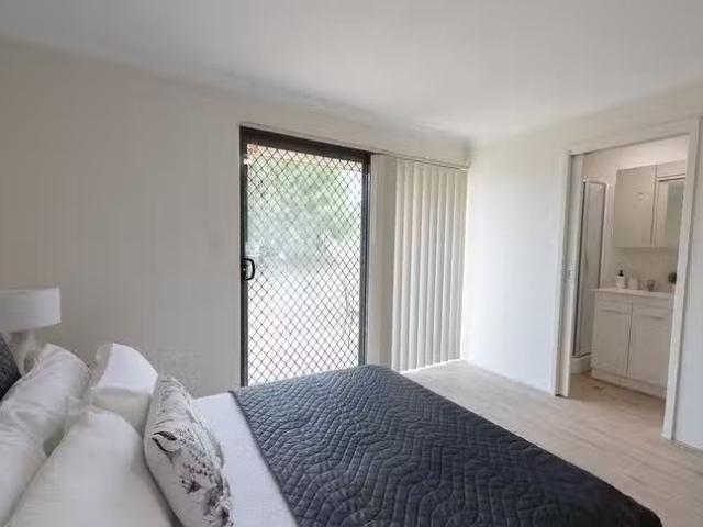 Deal! ROOM 6 Hellfire Drive, Darch, WA 6065