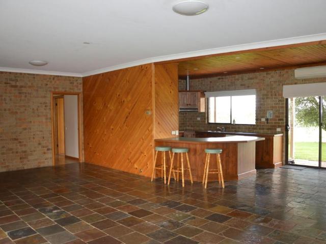 Rental with rural outlook