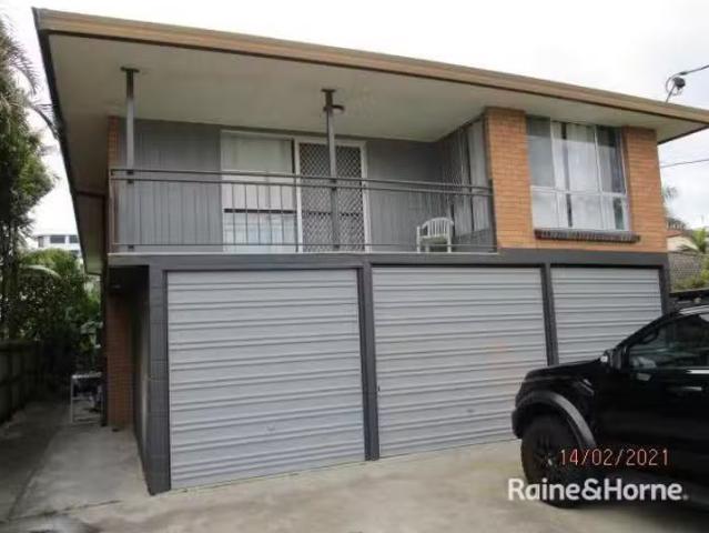 Charming UNIT 1/35 Seagull Avenue, Mermaid Beach, QLD 4218