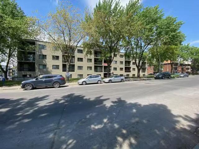 Cozy Unit 1 305 6325 Blvd Maurice Duplessis