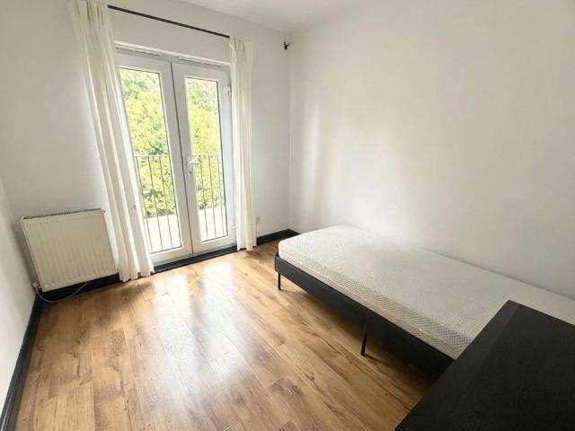 Renters Avenue, London NW4, 2 bed flat to rent, £1,800 pcm | PrimeLocation