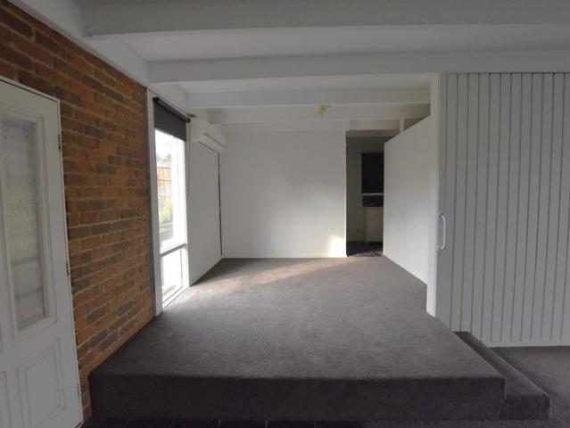 RENTERS WANTED.