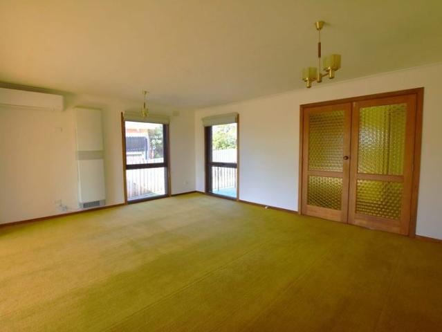 RENTERS WANTED.