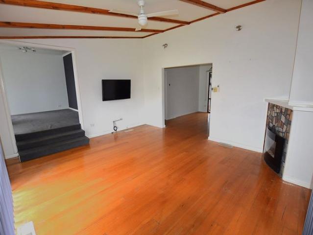 RENTERS WANTED.