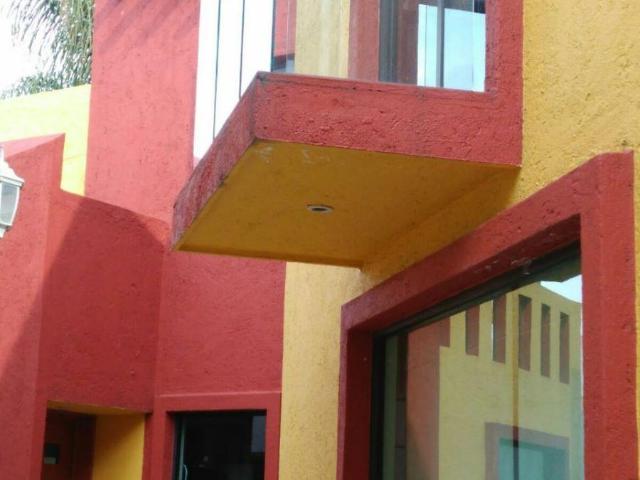 RENTO BONITA CASA EN ZAVALETA FRACC. PRIVADO $15000