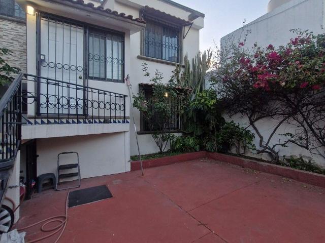 Rento Casa muy cerca de Av. Pie de la Cuesta