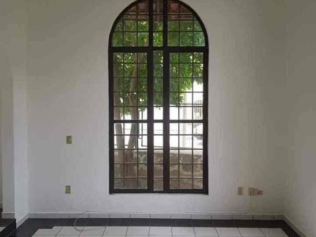RENTO CASA EN COTO PRIVADO