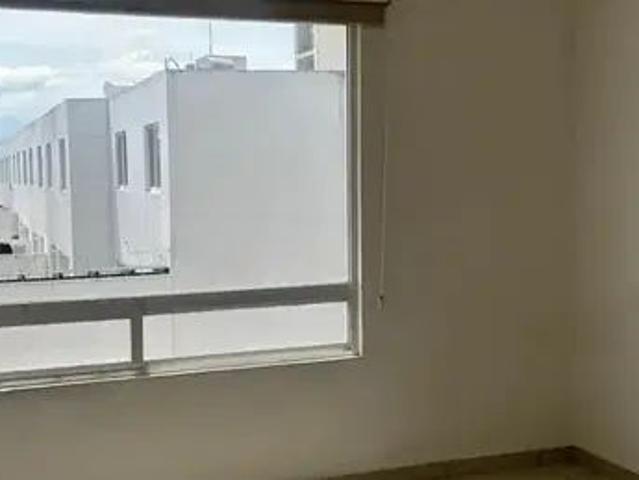 Rento Casa En Hermoso Fraccionamiento, 100% Vigilancia En La Entrada Y En La Privada Principal. Excelente Estado. Cuenta Con 3 Recámaras, La Principal Con Baño Propio. Patio Y Amen