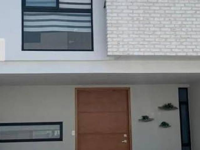 Rentó Casa En Zenith Residencial, Hermosa Y Moderna Casa En Renta De Concepto Abierto Dentro De Fraccionamiento Privado Con Seguridad 24/7 Que Cuenta Con Amenidades Como: Gym, Terr