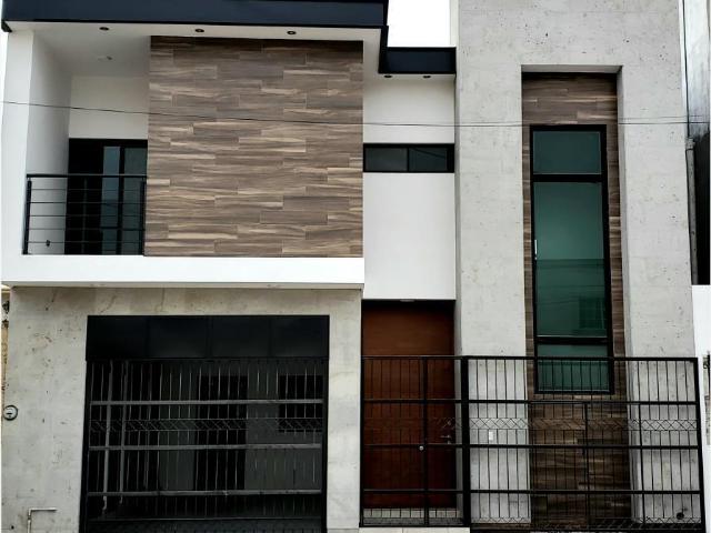 Rento CASA por tec Mty MODERNA, en Torreon coah