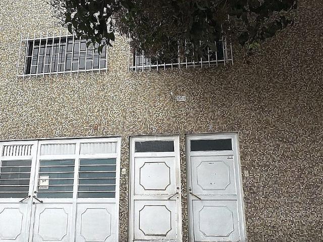 RENTO DEPARTAMENTO EN 1er PISO A 3 CUADRAS DE COLON