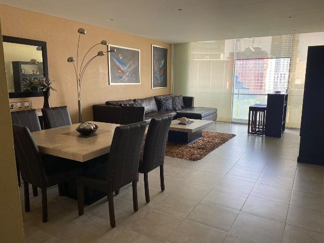 Rento departamento en Av. Reforma 222