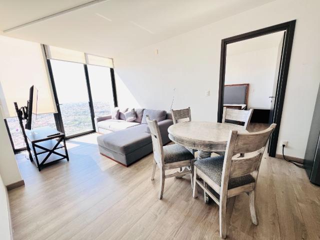 Rento departamento PH amueblado ADAMANT QUERETARO