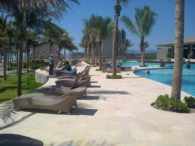 RENTO LA ISLA RESIDENCES