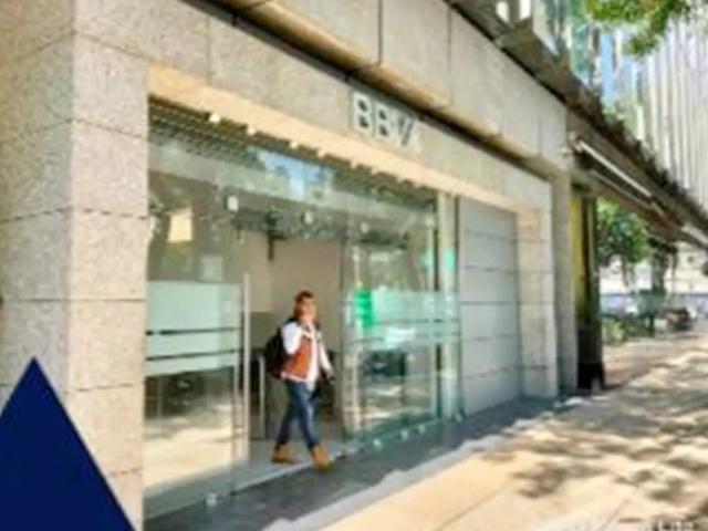 RENTO LOCAL COMERCIAL EN LA TORRE NEW YORK LIFE SOBRE REFORMA
