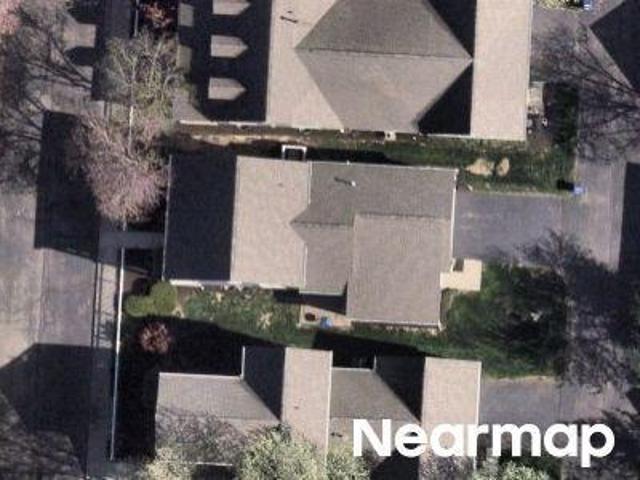 Renwick Ln