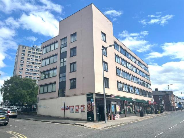 Renaissance House, Millbrook Street. 1 bed flat to rent £850 pcm £196 pw