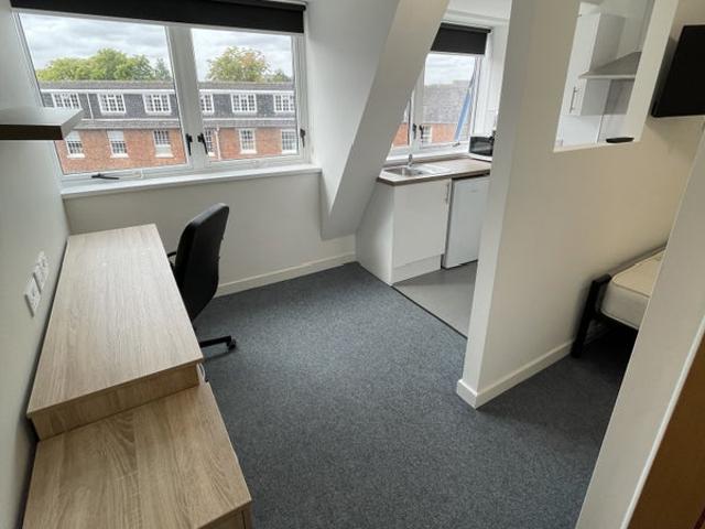 Renaissance House studio near city centre and DMU