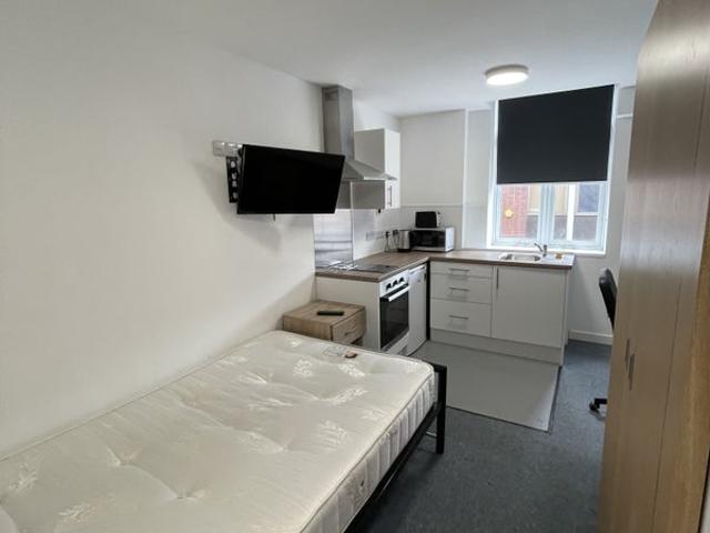 Renaissance House studio near city centre and DMU