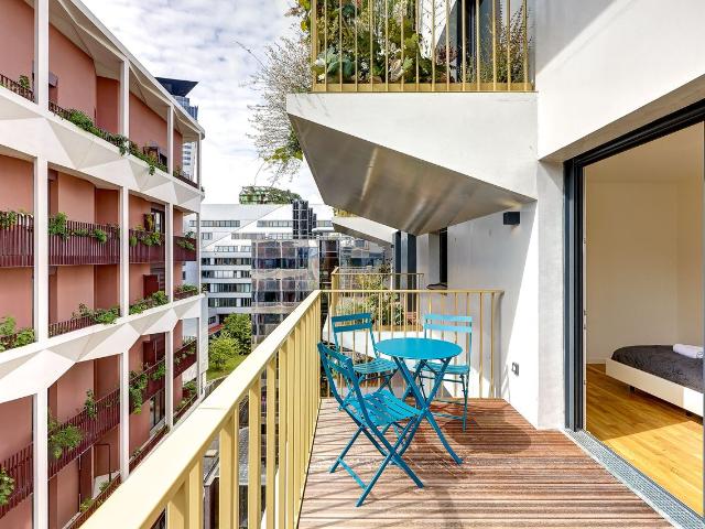 Renaissance Suite: The Charm of the Left Bank, Paris Amsterdam Apartments for Rent