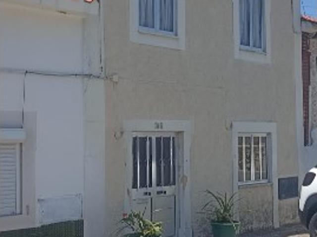 Renascer Santa Cita | Moradia para Reabilitar em Tomar