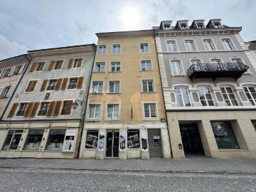 Renditeobjekt mit 8 Wohnungen & 2 Gewerbeflächen