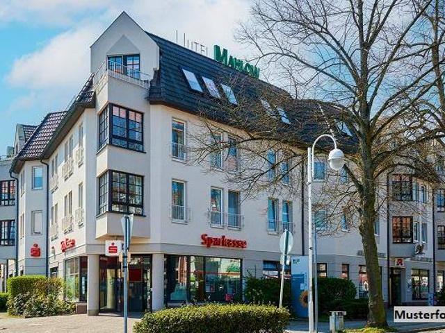 Renditeobjekt: Zinshaus mit Geschäftslokalen und Wohnungen