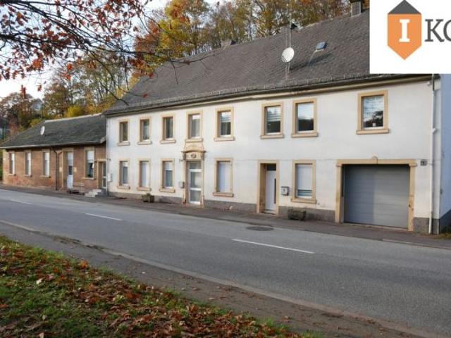 Günstige Gelegenheit 2 Häuser 5 Wohnungen ein Preis !