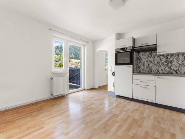 Renditestarke charmante 2 Zimmer Wohnung mit Balkon – Anleger