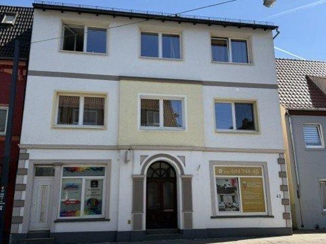 Renditestarkes Mehrfamilienhaus–Drei Wohnungen, attraktive Rendit
