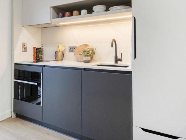 Renfield Street, Glasgow G2 Studio to rent £1,062 pcm £245 pw