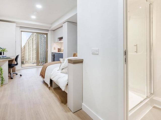 Renfield Street, Glasgow G2 Studio to rent £1,192 pcm £275 pw
