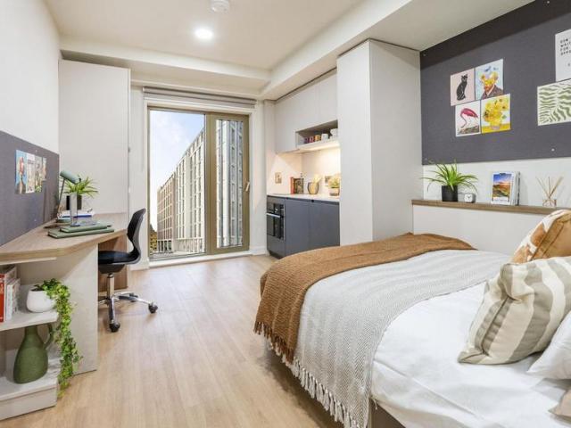 Renfield Street, Glasgow G2 Studio to rent £1,495 pcm £345 pw