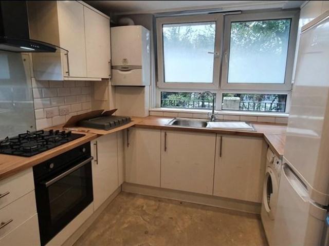 Renforth Street, London, SE16 1 bed flat to rent £1,750 pcm £404 pw