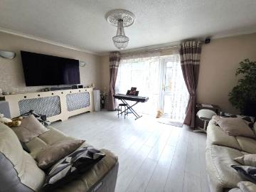 Renfrew Close, Cyprus E6, 3 bed property to rent, £2,300 pcm | PrimeLocation