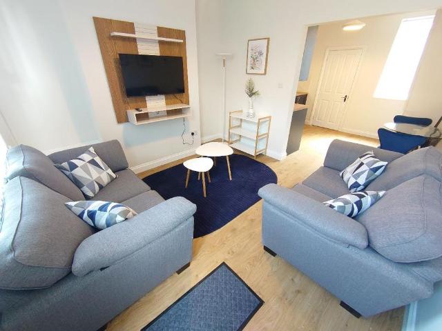 Renfrew Street, Liverpool 2 bed terraced house to rent £1,647 pcm £380 pw