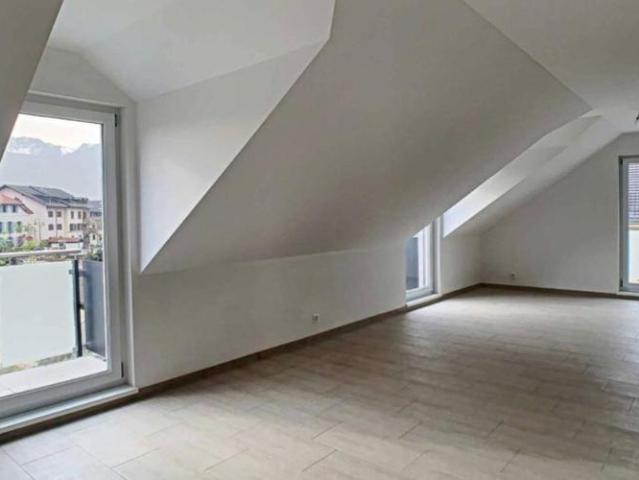 Rennaz – prächtige 5.5 Zimmer Maisonettewohnung neben dem Krankenhaus