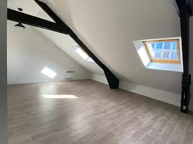 Rennes 35000 Location appartement 3 pièces t3 au dernier étage