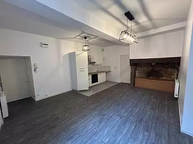 Rennes 35000 Location appartement 2 pièces t2 au dernier étage