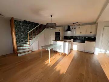 Rennes 35000 Location maison 7 pièces t7 terrasse