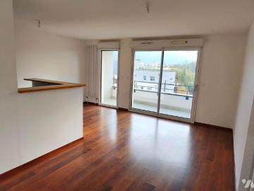 RENNES ST HELIER Allée Georges Palante Appartement T3 66.79m² lumineux et peinture refait.