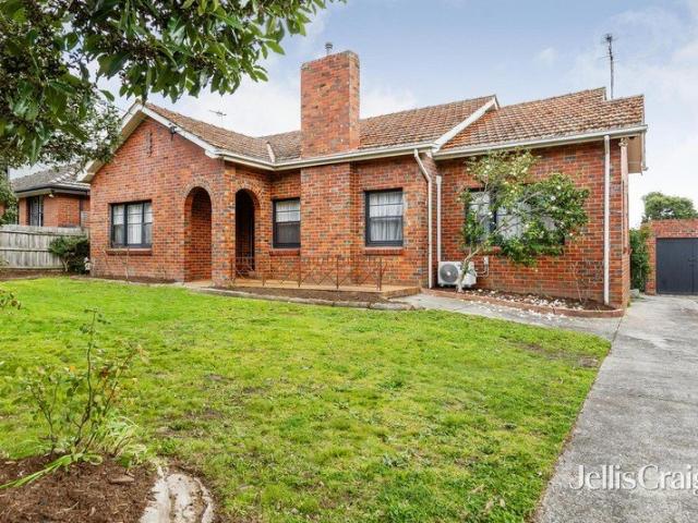 Renovate, build or develop on 763sqm in the Balwyn High zone