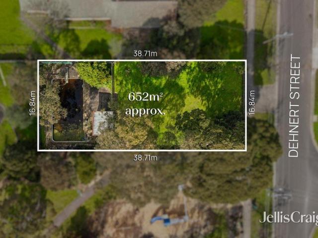 Renovate or build units or new home on vacant 652m2 EDSC zoned block
