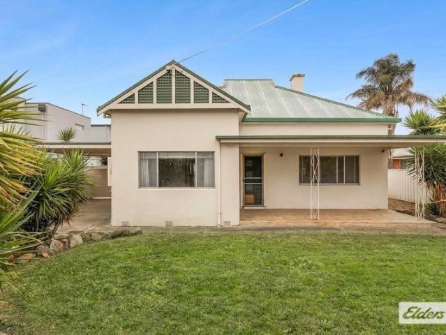 Renovate or Detonate Prime Central Wodonga Opportunity on 1,070m²
