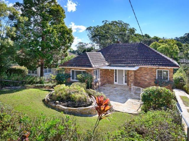 Renovate Or Rebuild On A Magnificent North To Rear Parcel