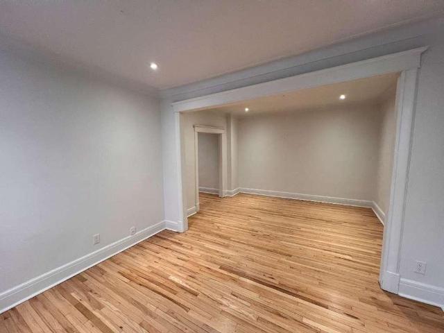 Renovated 3½ Apartments Available A louer • For Rent