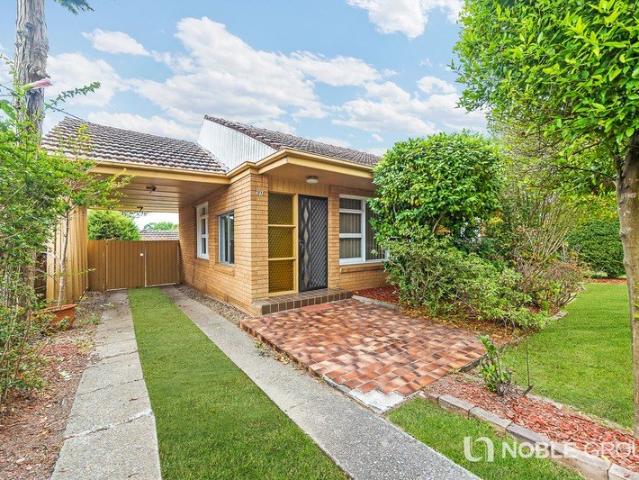 Renovated 3 bed House + 1 bed granny flat