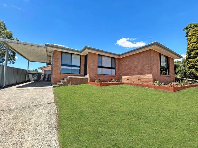 Renovated 3 Bedroom Brick & Tile Home