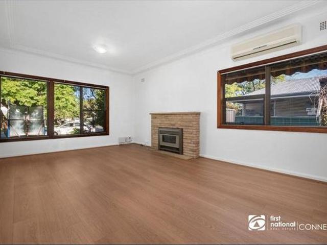 Renovated 3 bedroom home heart of Richmond
